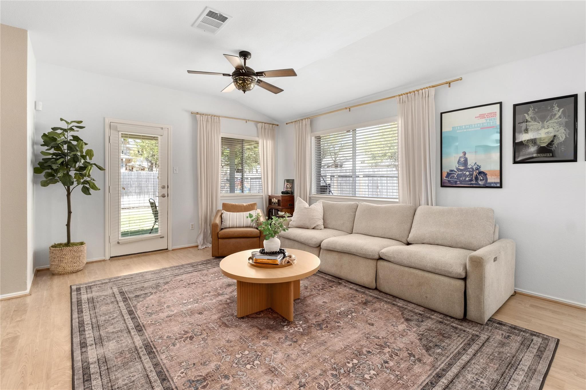 11500 Paul E Anderson Dr, Austin, TX 78748