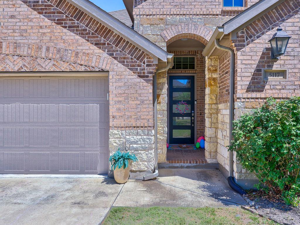 5117 Texas Bluebell Dr, Spicewood, TX 78669