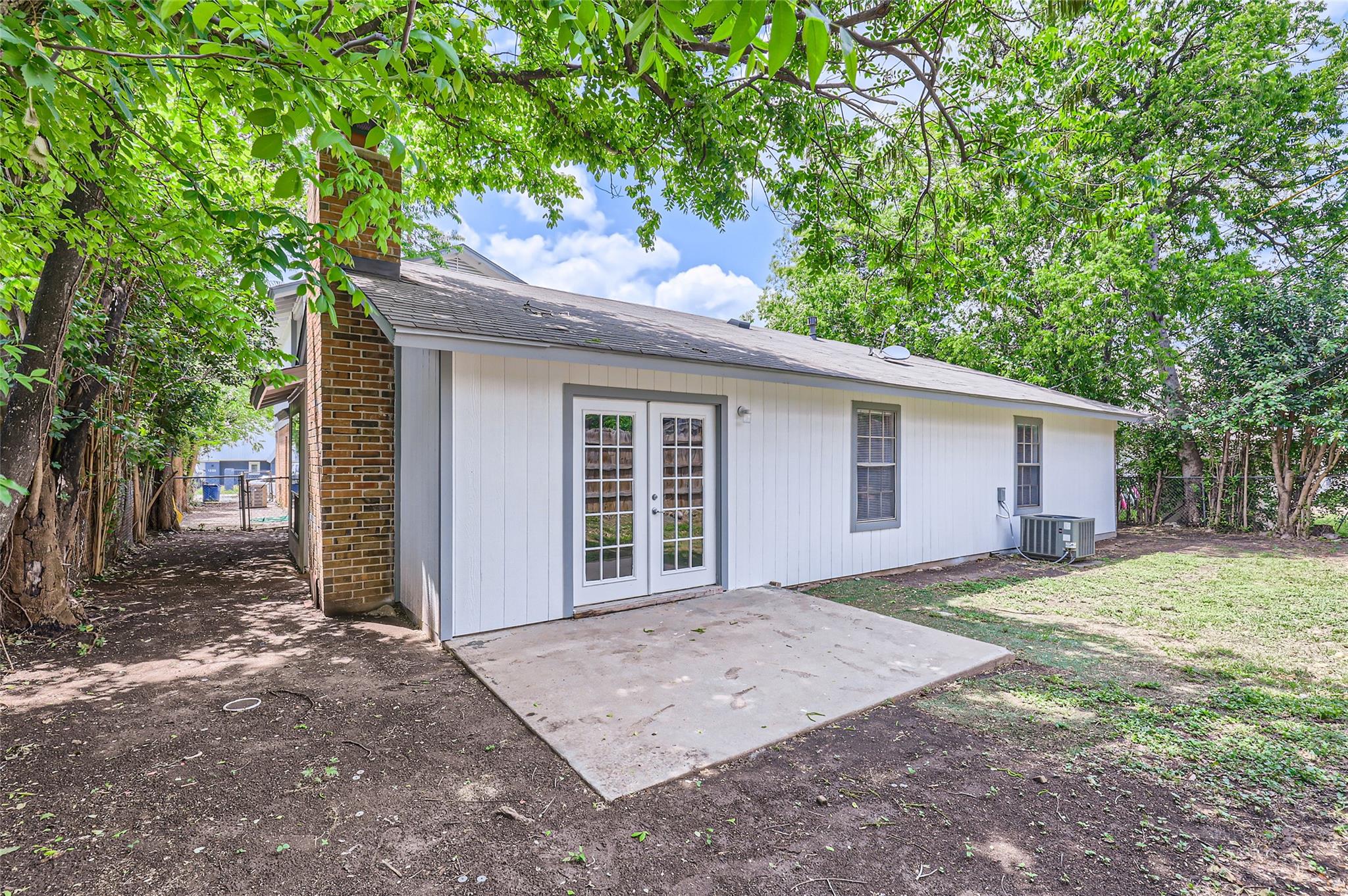 1302 Radcliff Dr # A, Austin, TX 78752