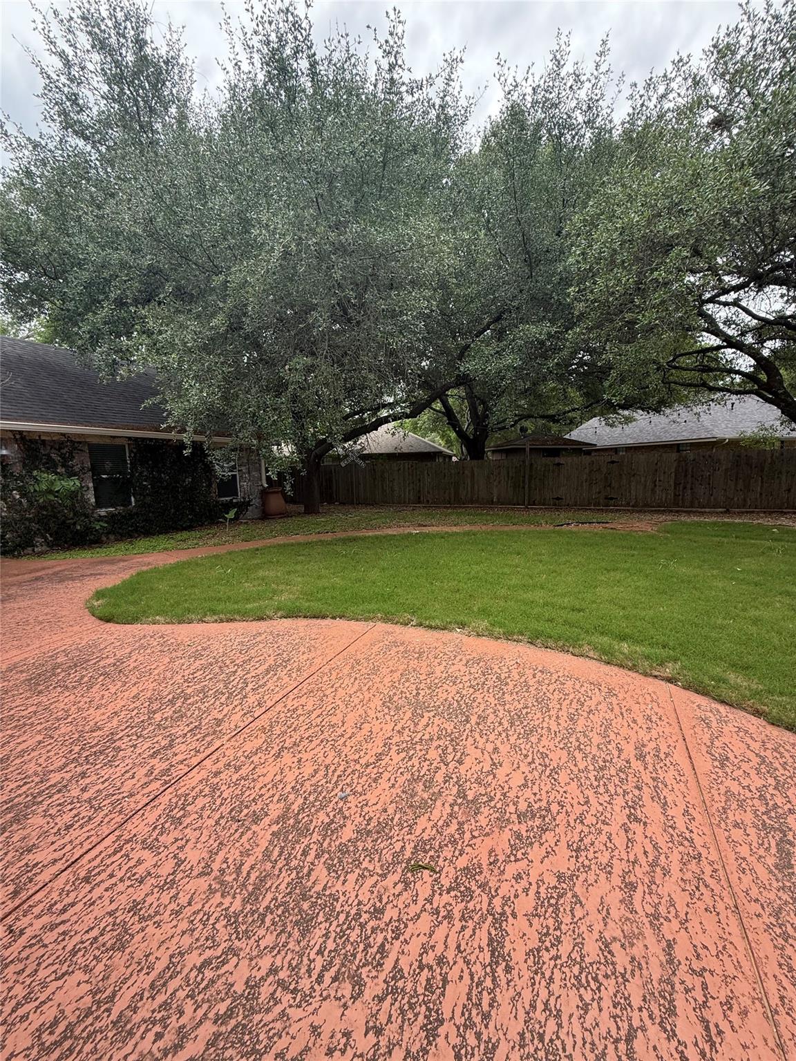 507 San Jacinto St, Lockhart, TX 78644