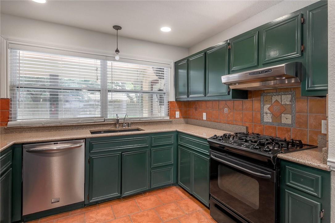 507 San Jacinto St, Lockhart, TX 78644