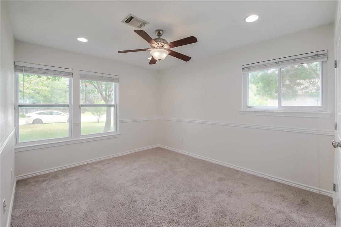 507 San Jacinto St, Lockhart, TX 78644