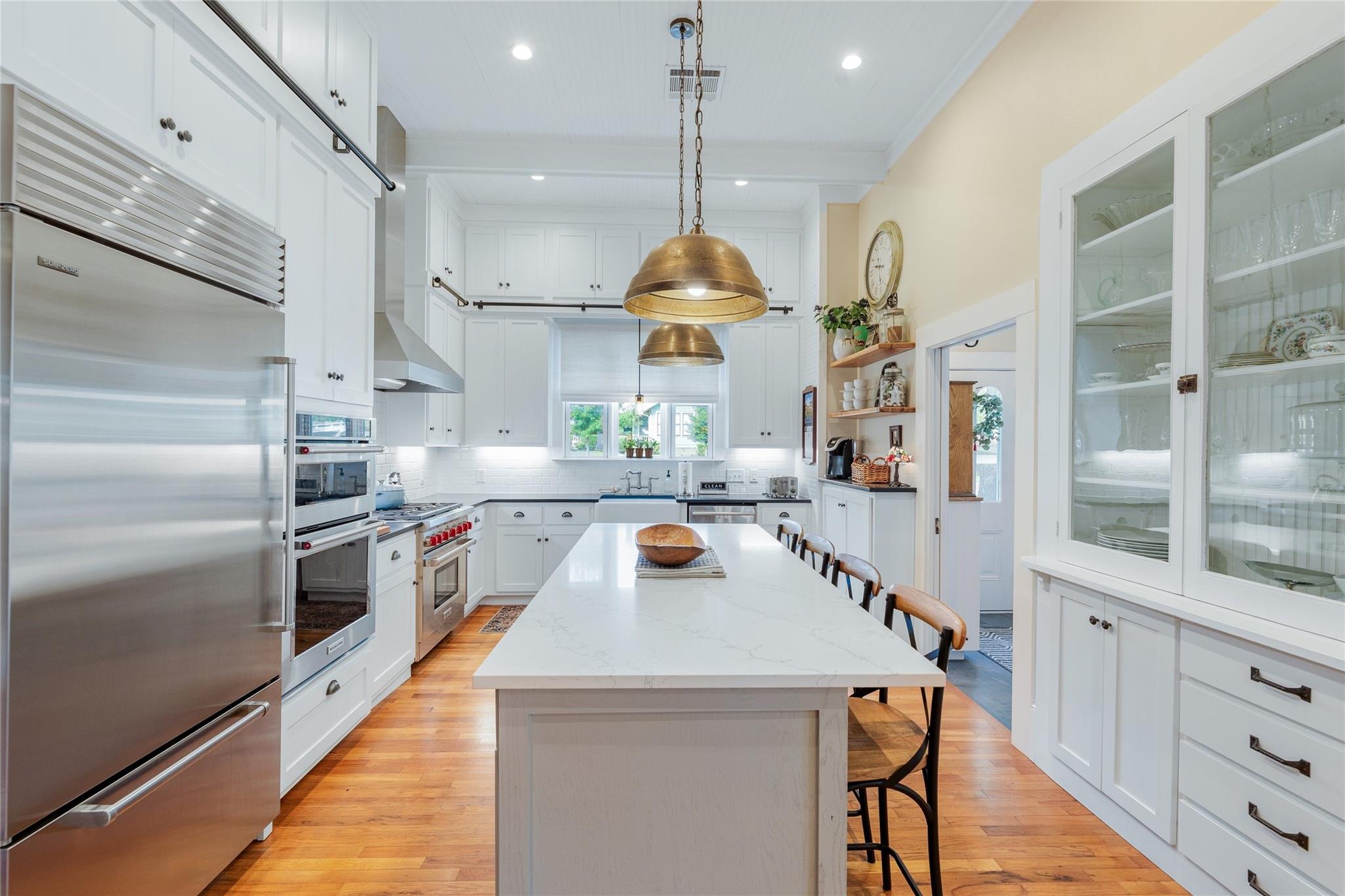 403 E 4th St S, Georgetown, TX 78626