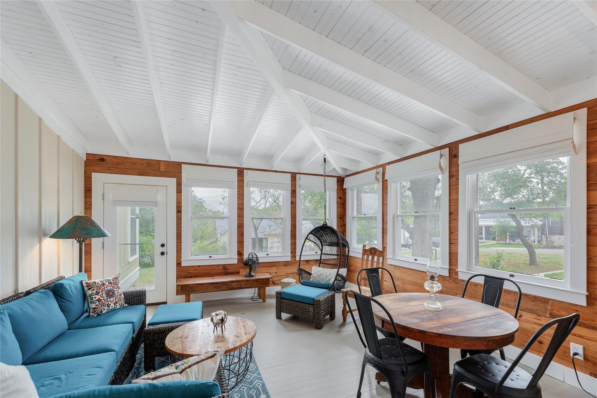 403 E 4th St S, Georgetown, TX 78626