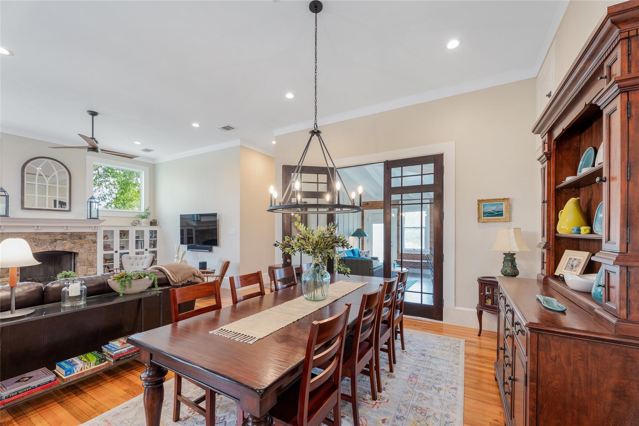 403 E 4th St S, Georgetown, TX 78626