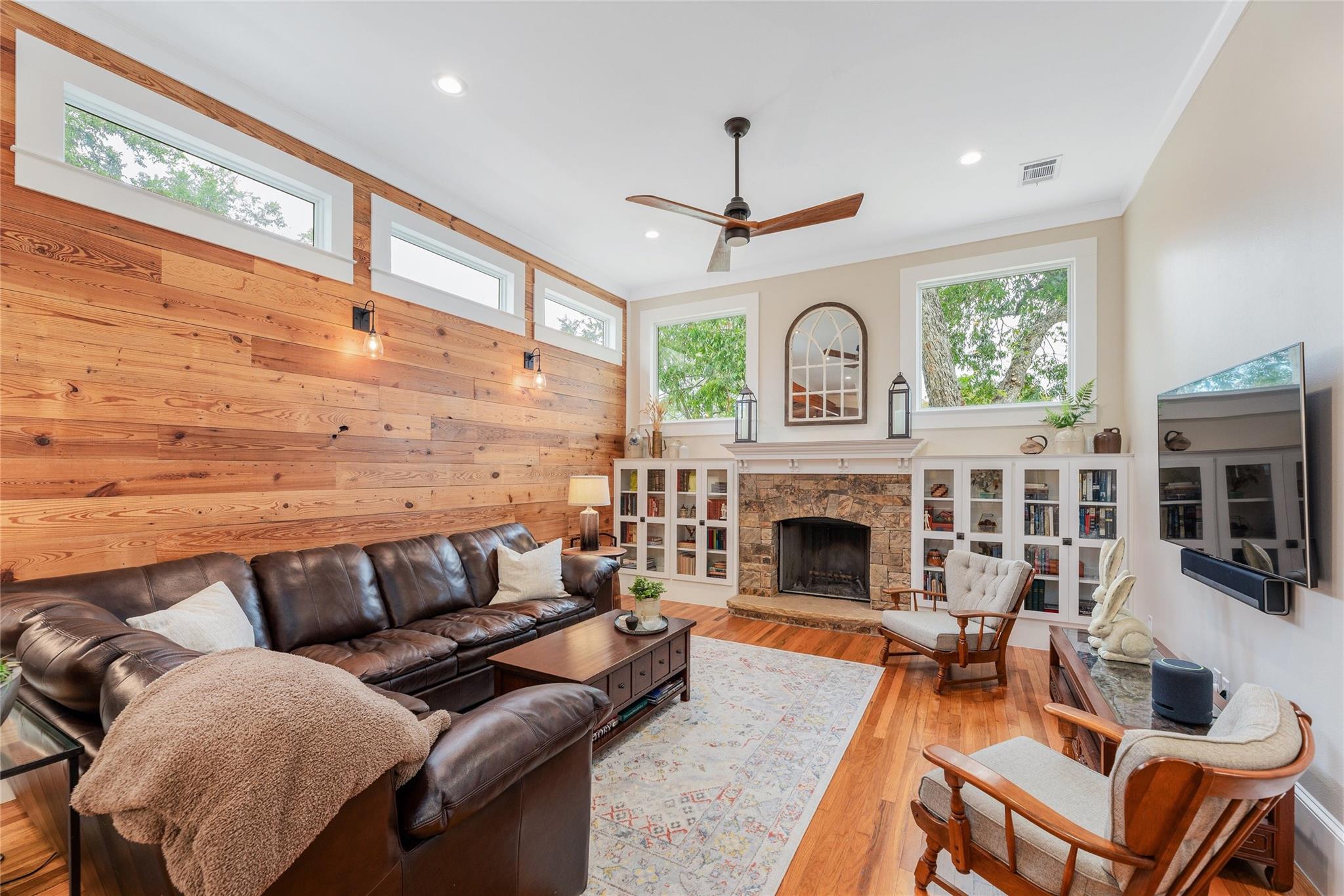 403 E 4th St S, Georgetown, TX 78626