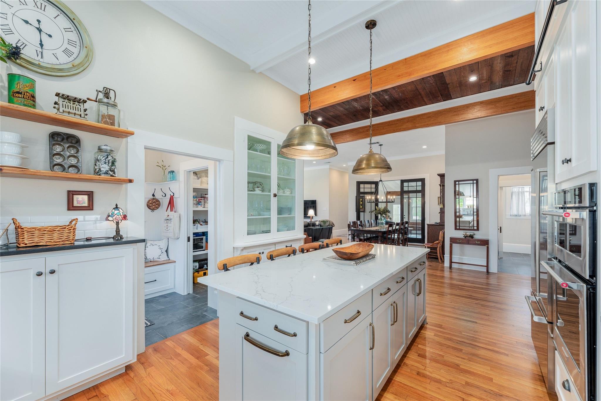 403 E 4th St S, Georgetown, TX 78626