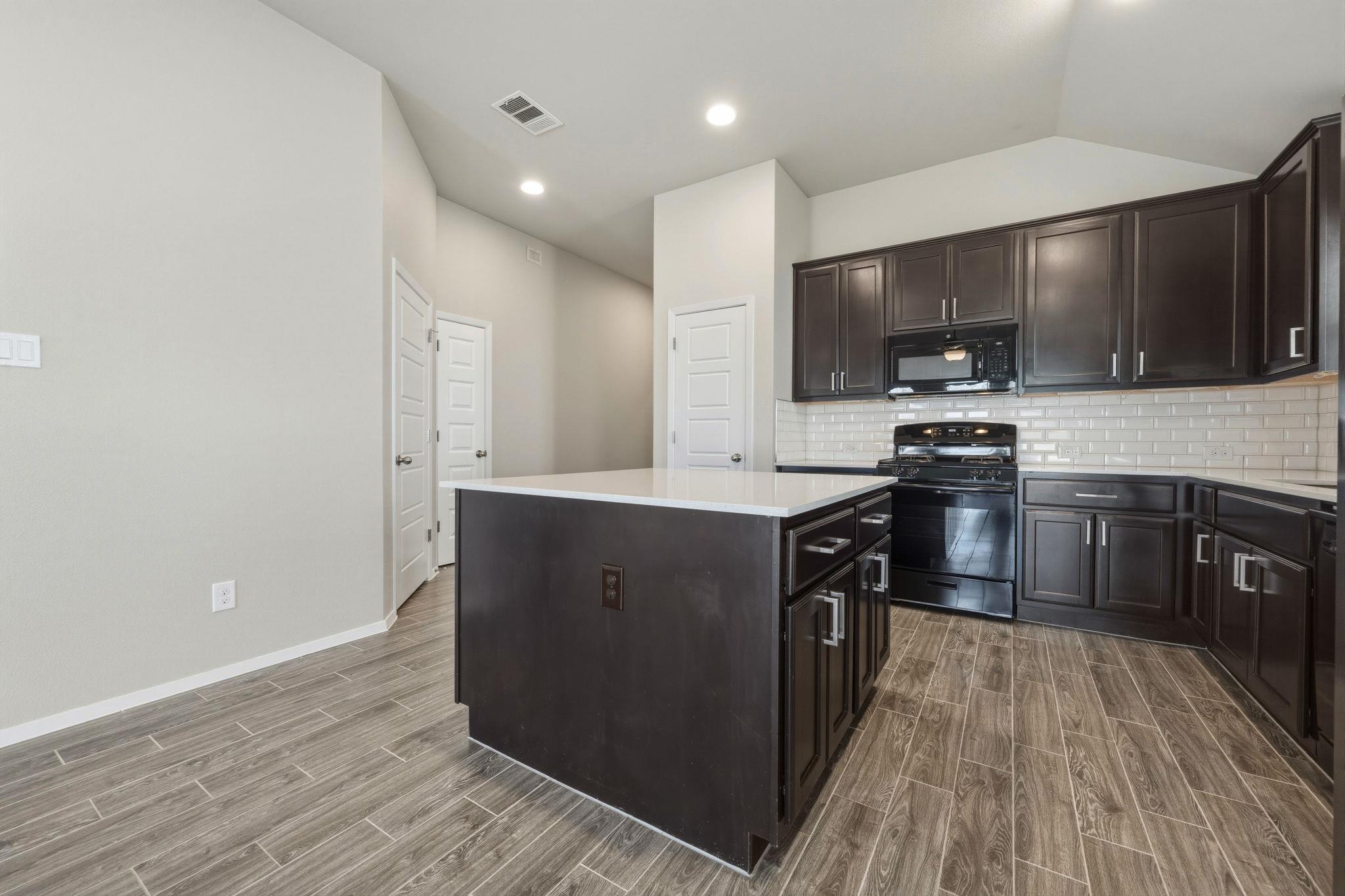 13701 Ronald W Reagan Blvd # 63, Cedar Park, TX 78613