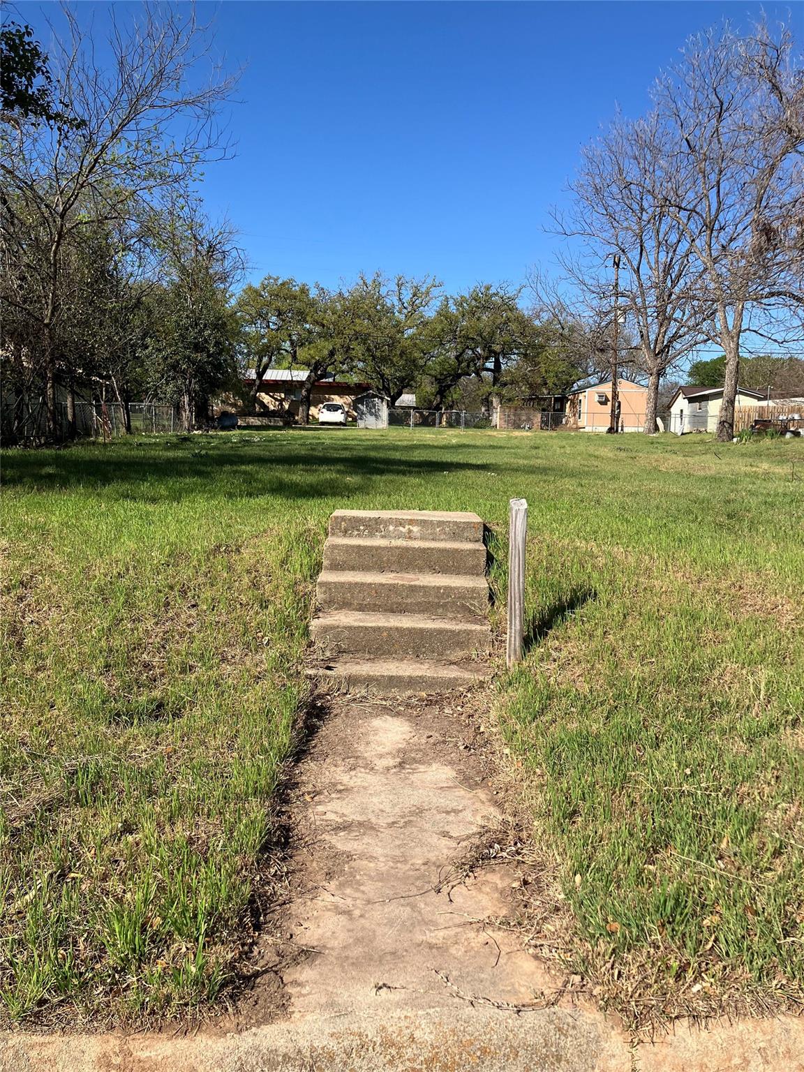 106 S Race St, Lampasas, TX 76550