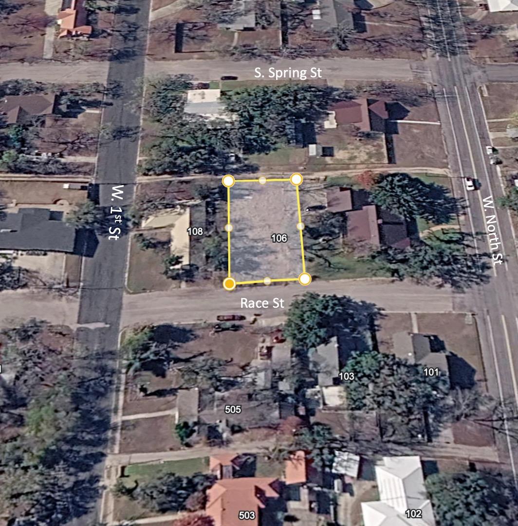 106 S Race St, Lampasas, TX 76550