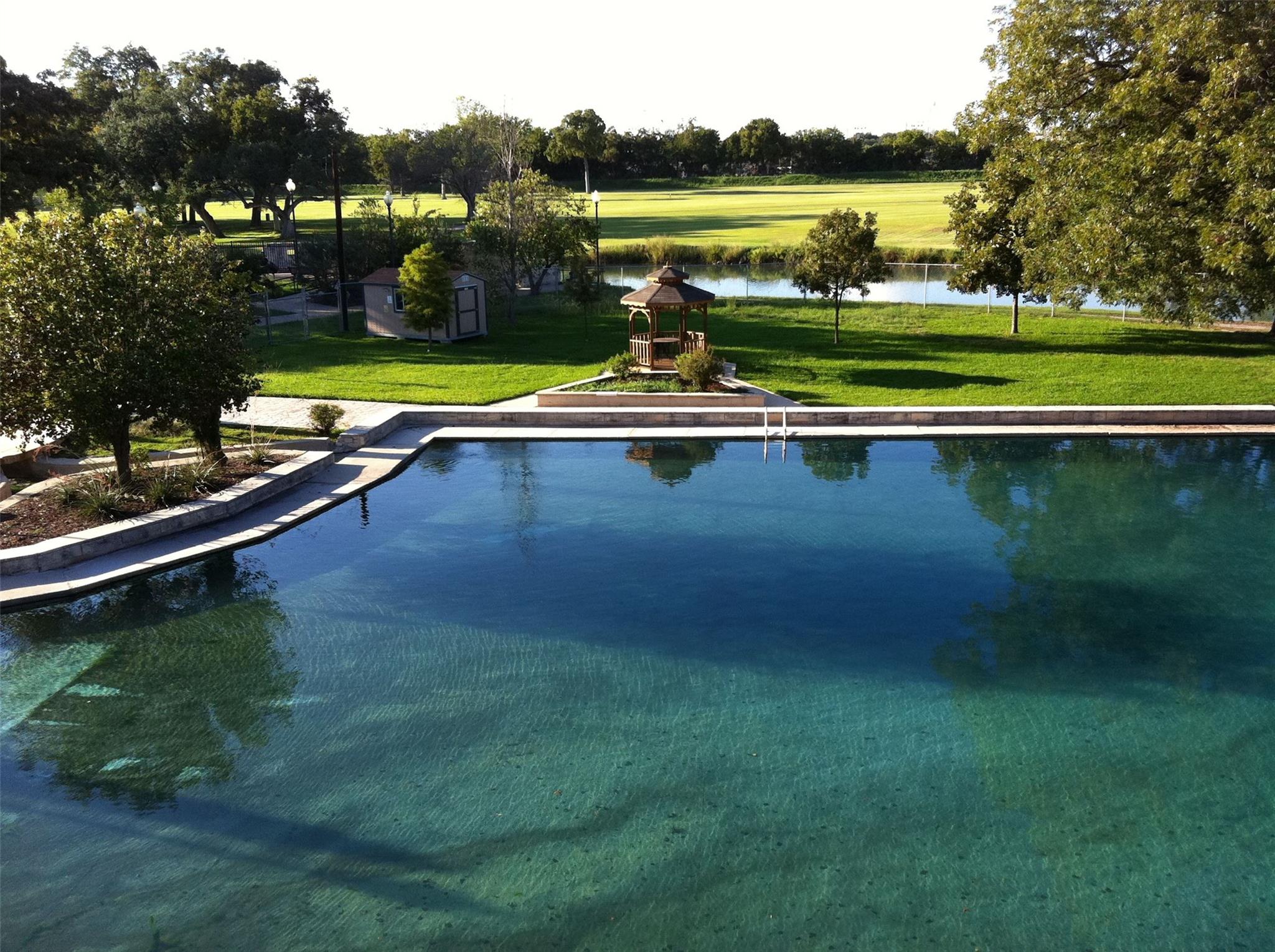 106 S Race St, Lampasas, TX 76550