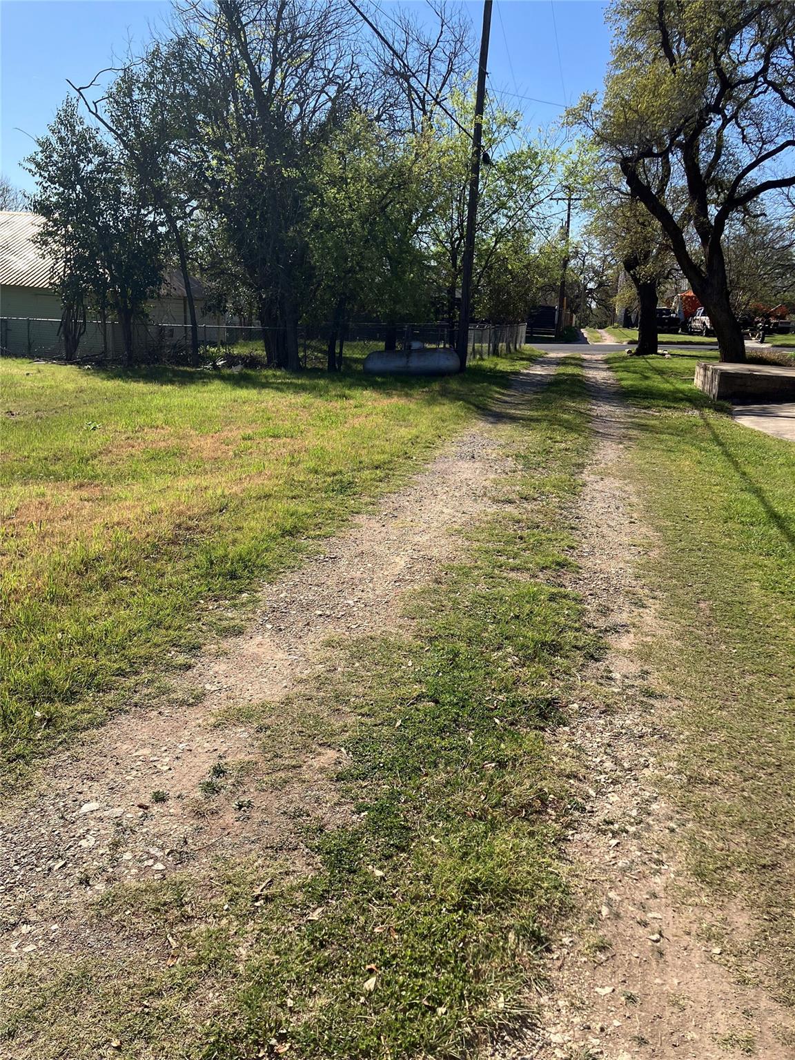 106 S Race St, Lampasas, TX 76550