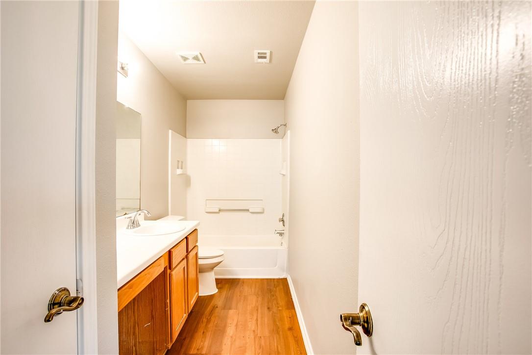 412 Ballentine Ct, Hutto, TX 78634