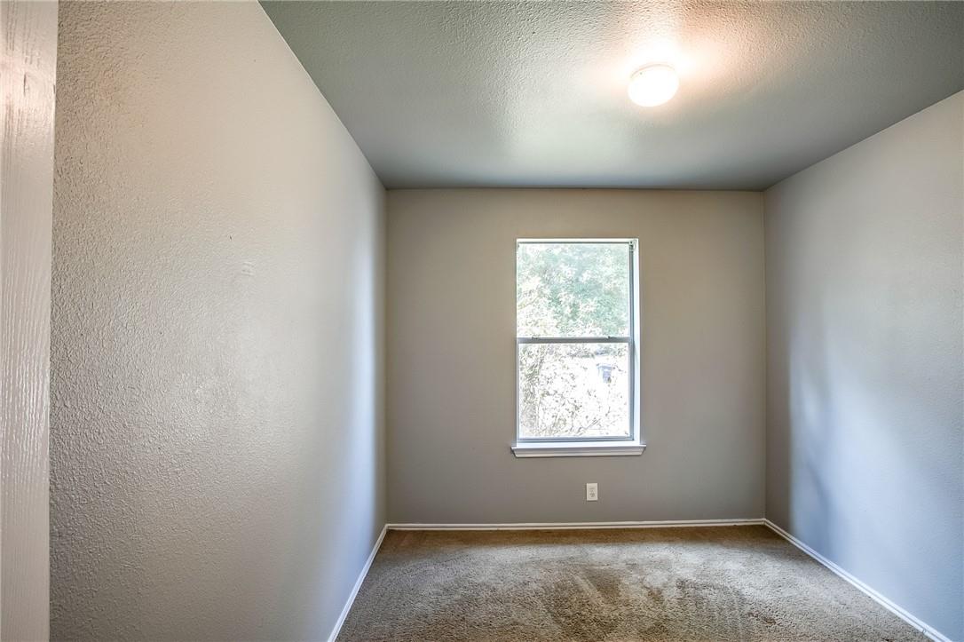 412 Ballentine Ct, Hutto, TX 78634