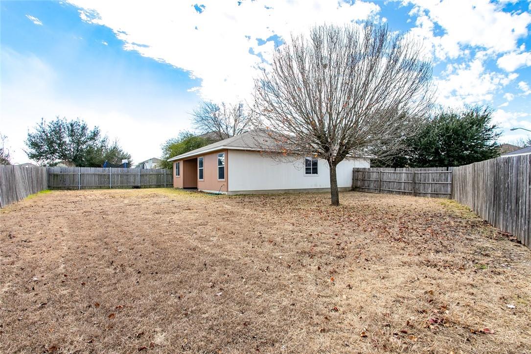 412 Ballentine Ct, Hutto, TX 78634