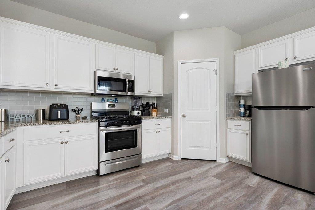 221 Frederick Dr, Georgetown, TX 78626