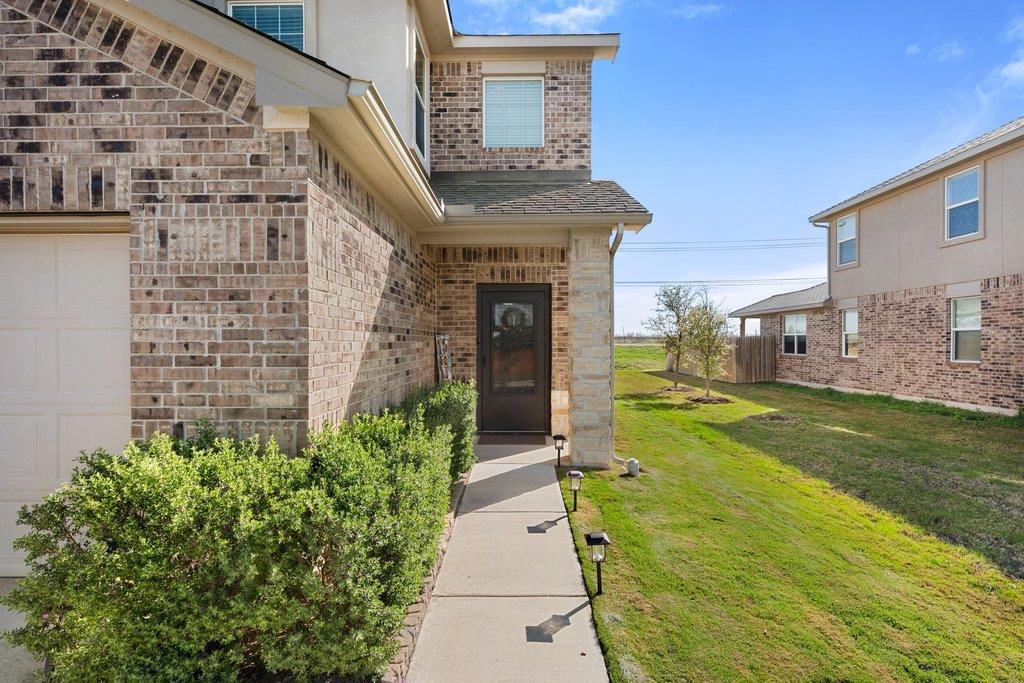 221 Frederick Dr, Georgetown, TX 78626