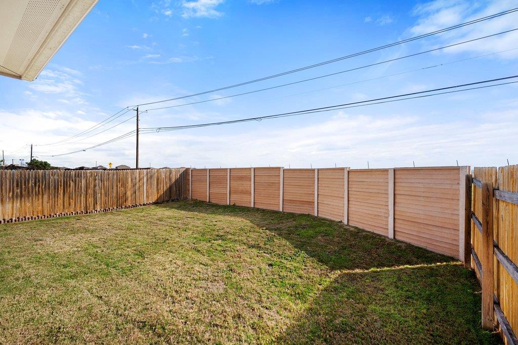 221 Frederick Dr, Georgetown, TX 78626