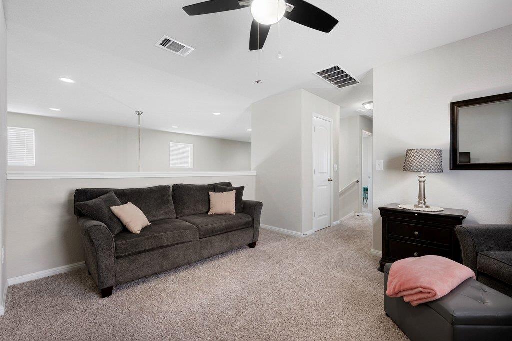 221 Frederick Dr, Georgetown, TX 78626