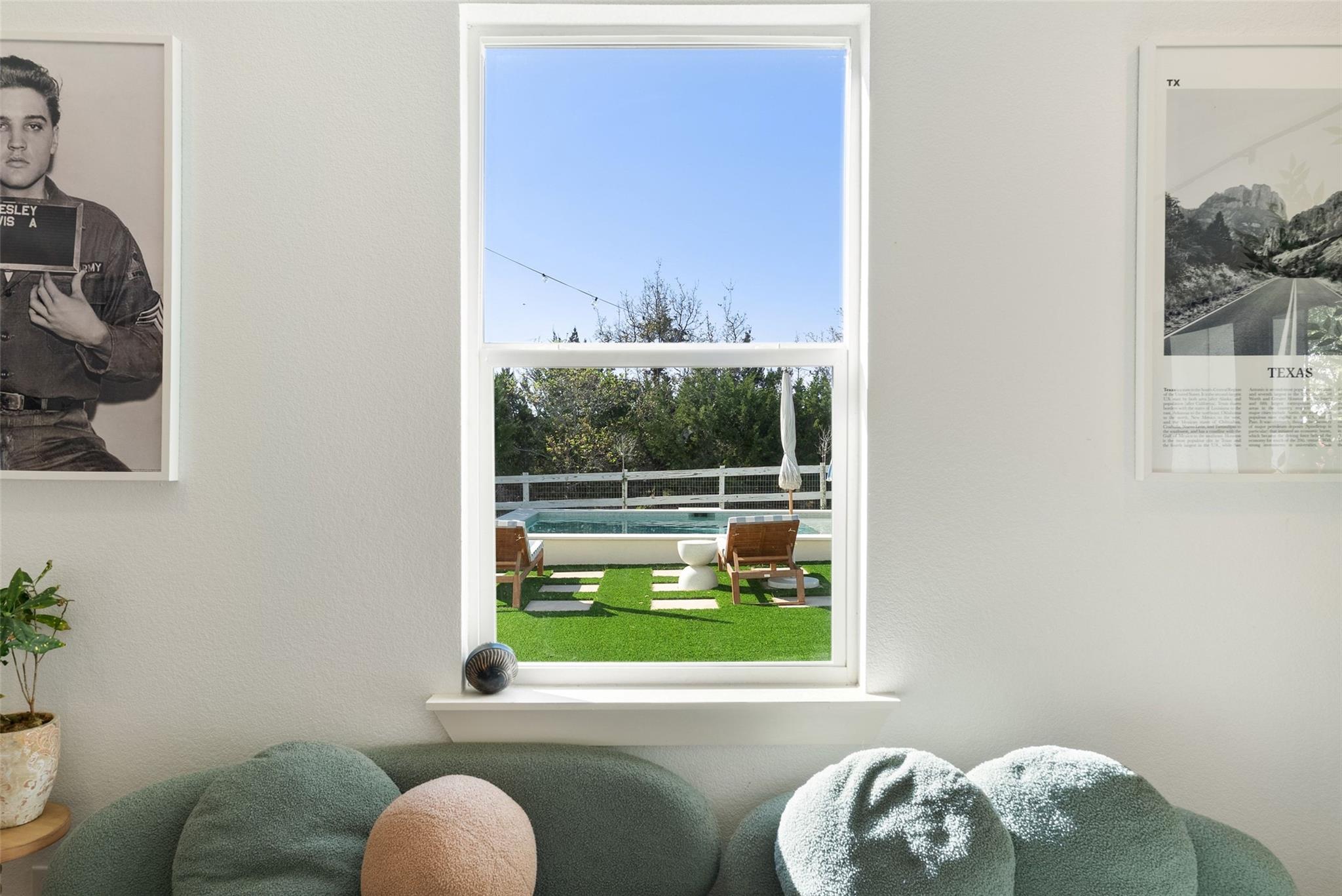 17600 Lake Shore Dr, Dripping Springs, TX 78620