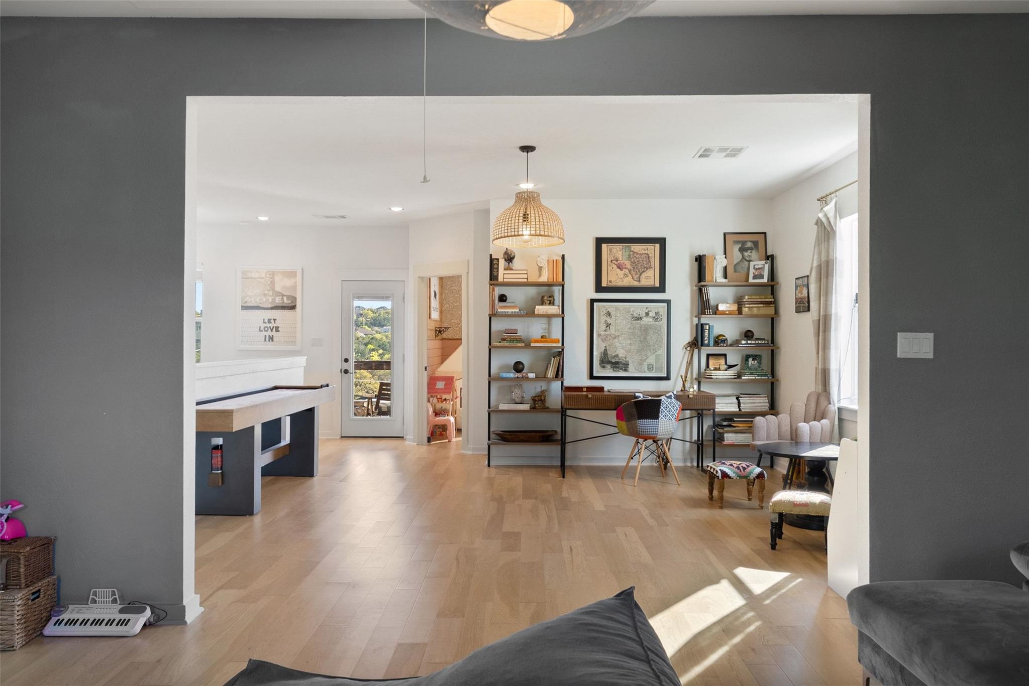 17600 Lake Shore Dr, Dripping Springs, TX 78620