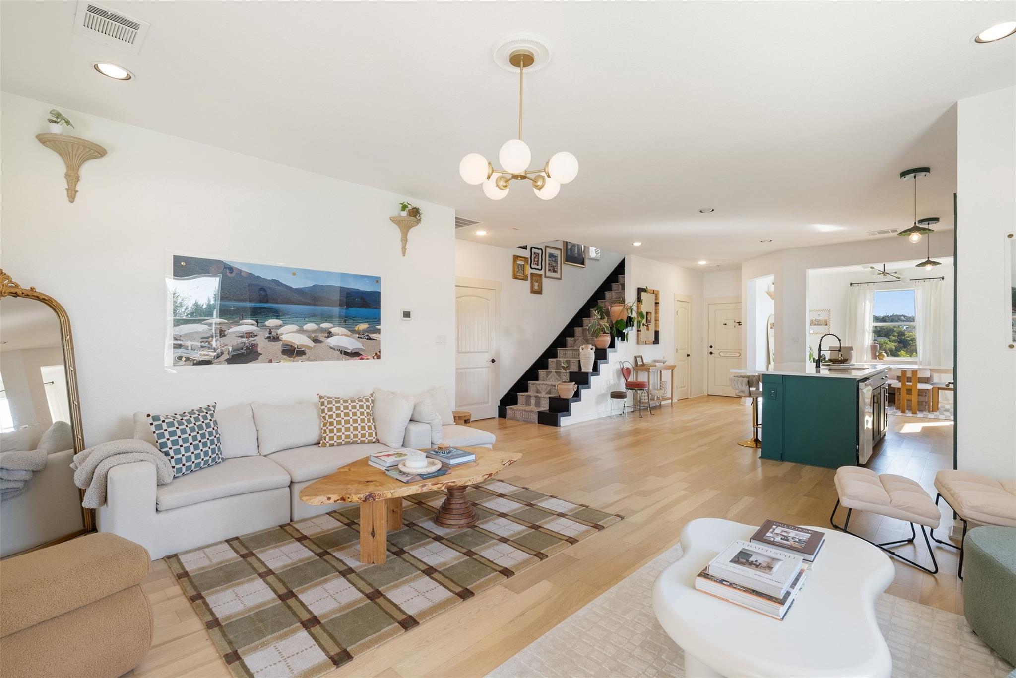 17600 Lake Shore Dr, Dripping Springs, TX 78620