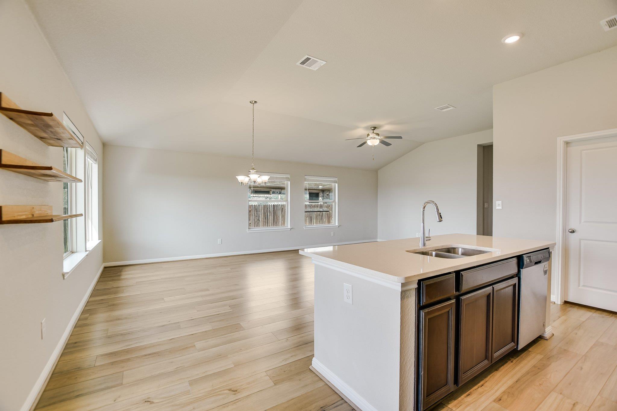 309 Chickasaw Ln, Hutto, TX 78634