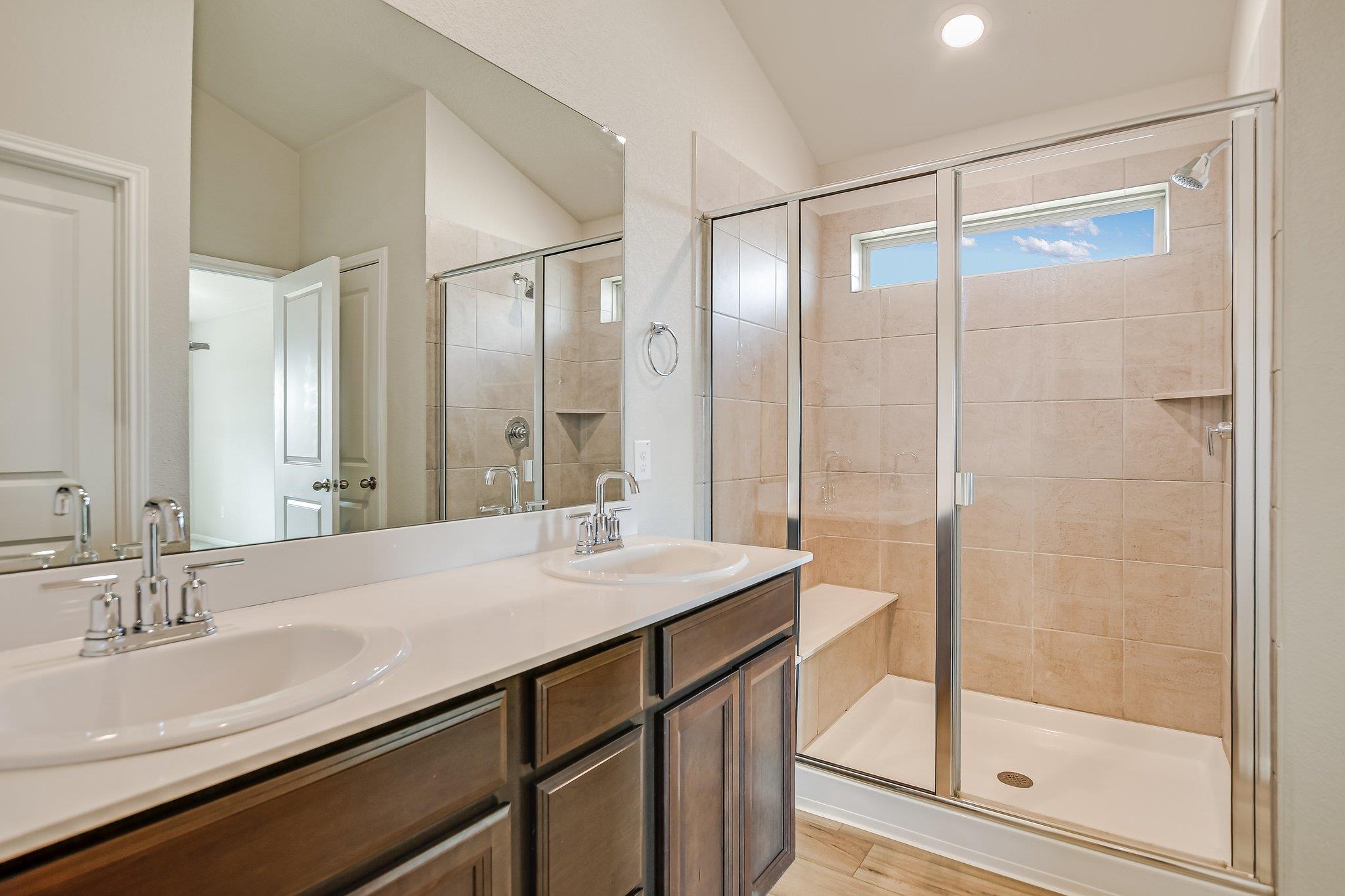 309 Chickasaw Ln, Hutto, TX 78634