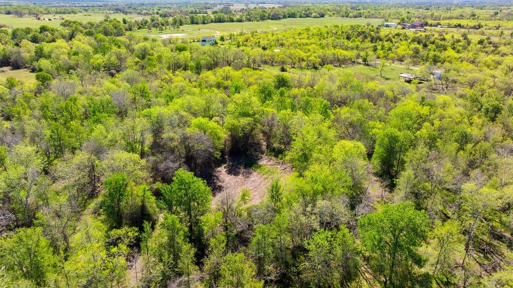 8530 FM 153, La Grange, TX 78945