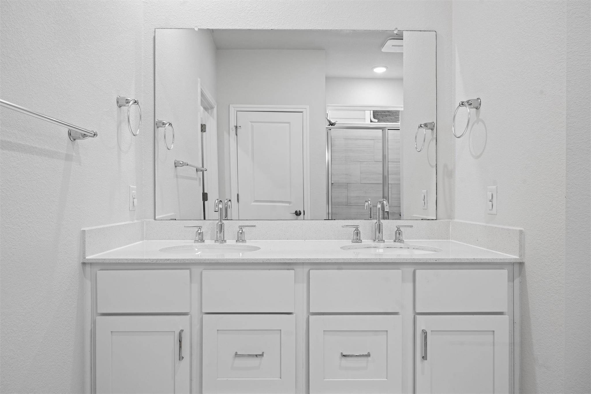 15604 Ellinger Dr, Austin, TX 78728