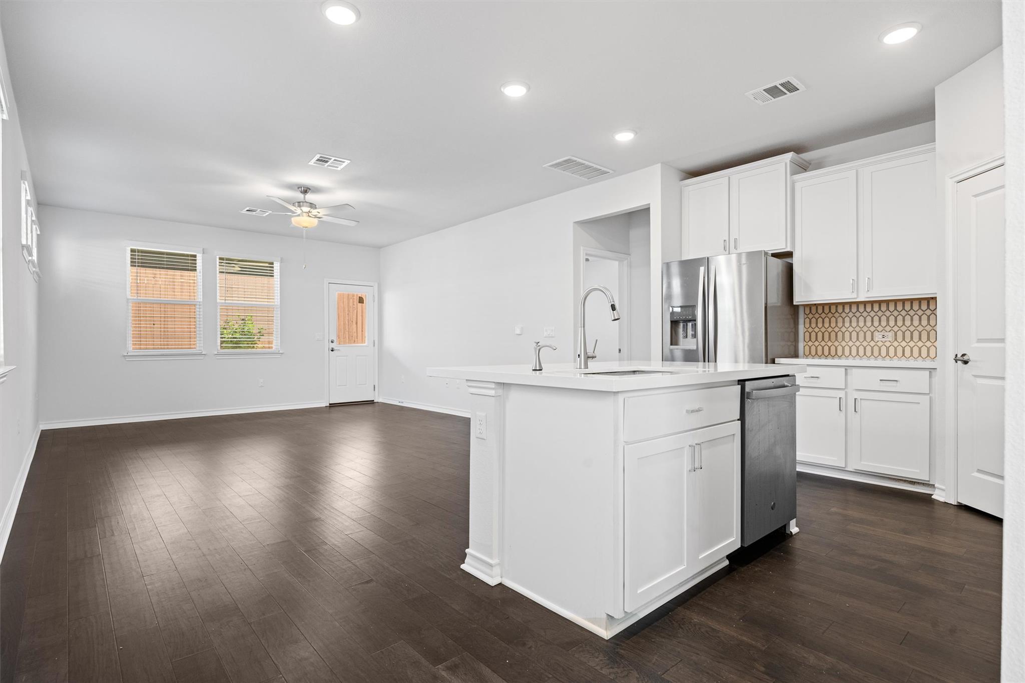 15604 Ellinger Dr, Austin, TX 78728