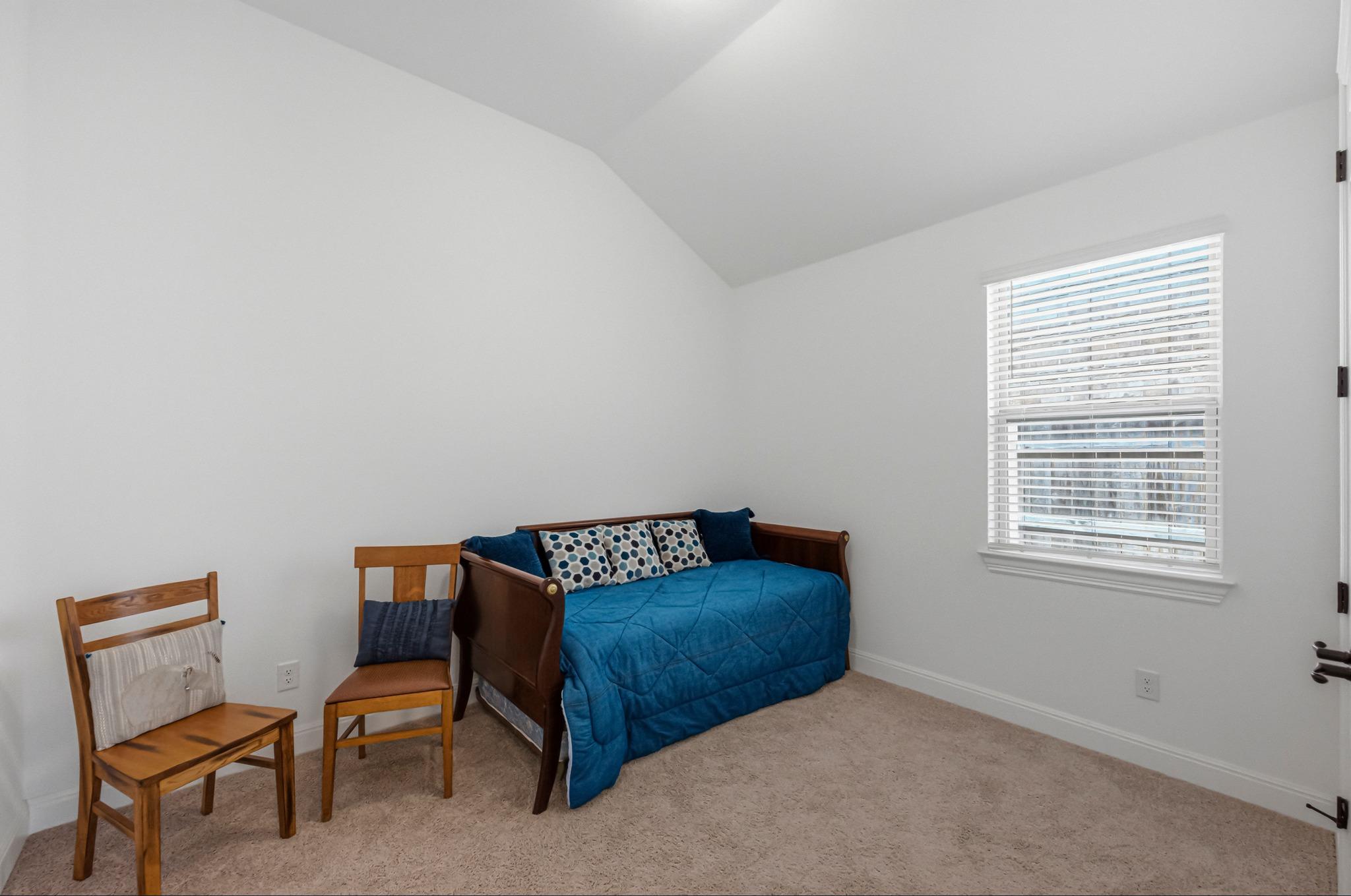 602 Jefferson Dr, Kyle, TX 78640