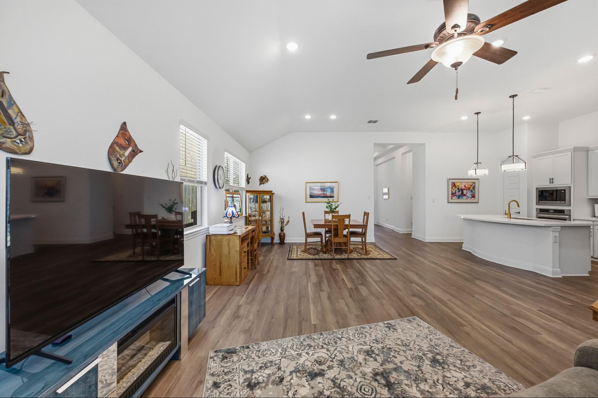 602 Jefferson Dr, Kyle, TX 78640