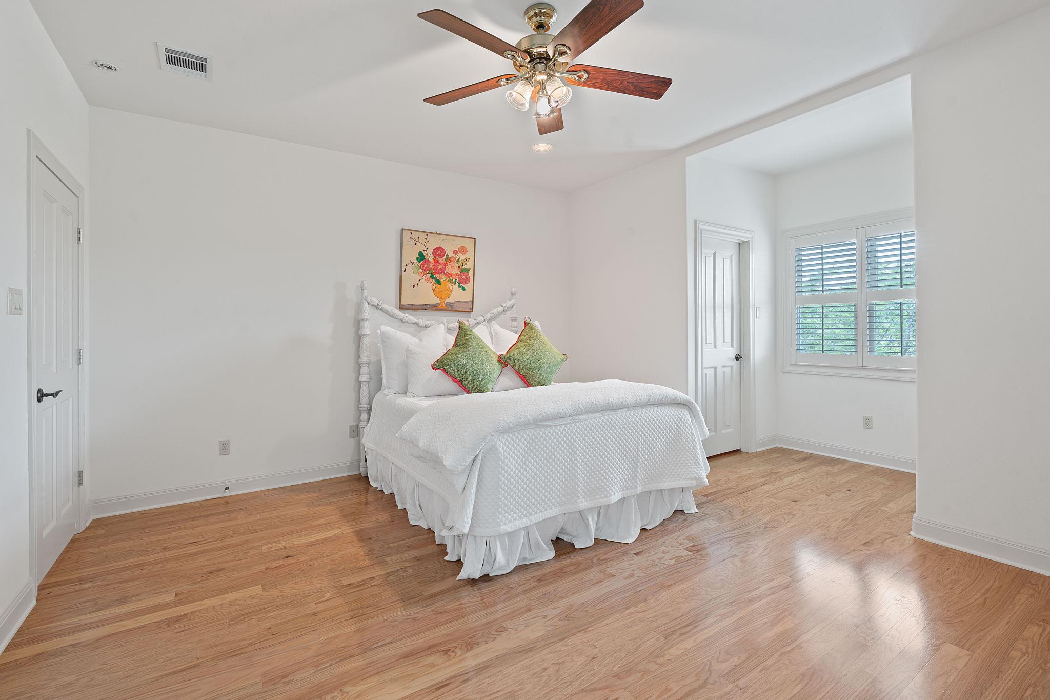 21936 Briarcliff Dr, Spicewood, TX 78669