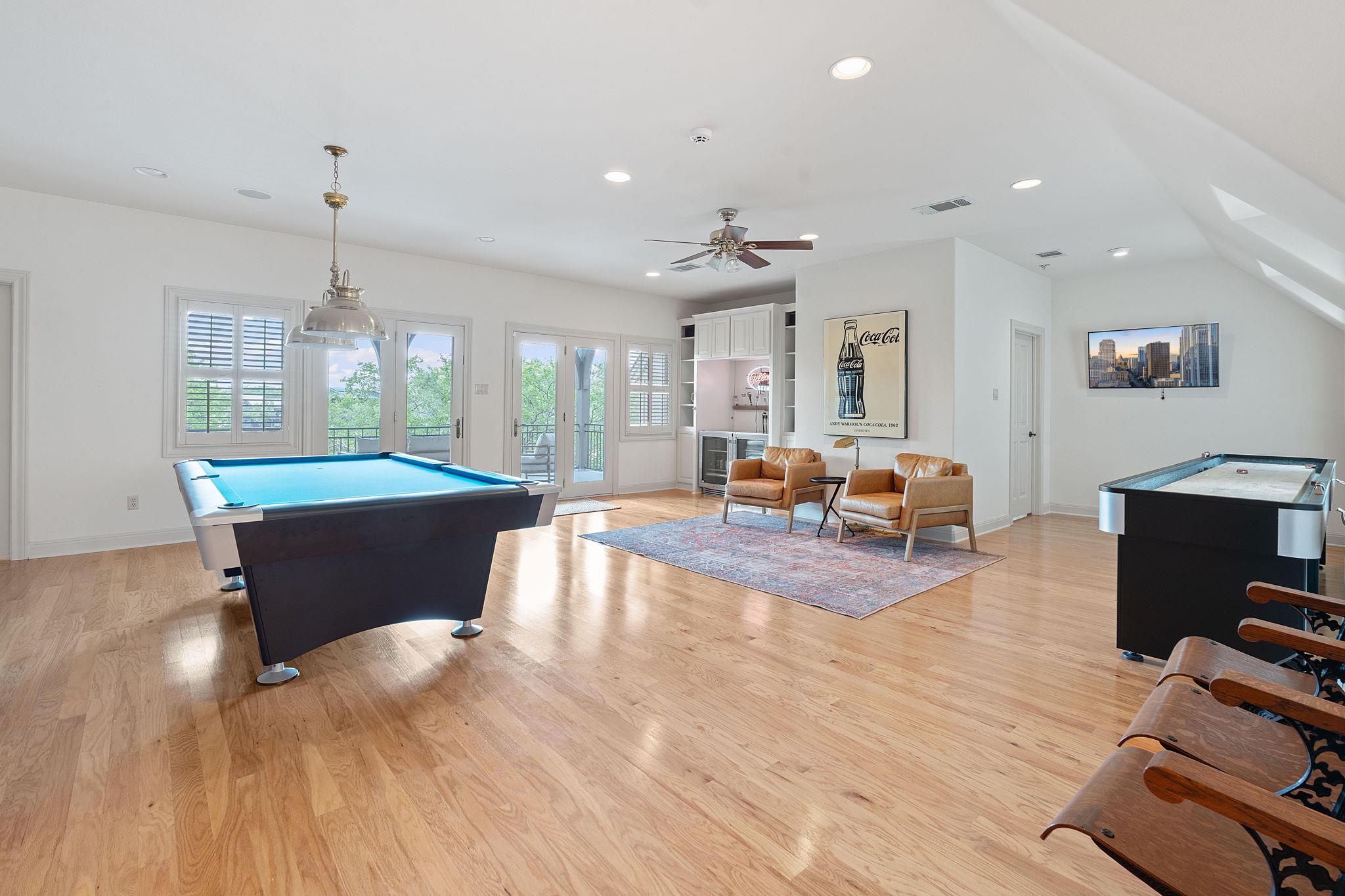 21936 Briarcliff Dr, Spicewood, TX 78669