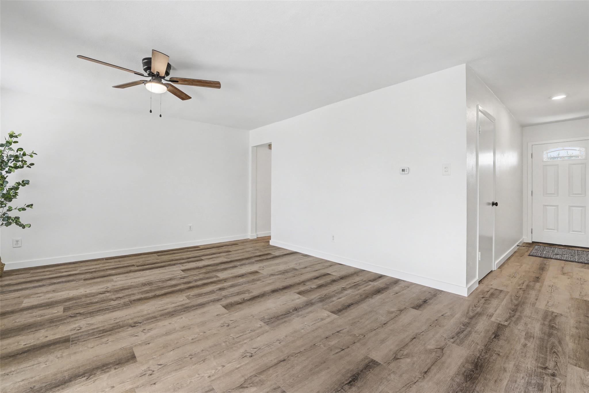 1403 Greenfield Dr, Round Rock, TX 78664