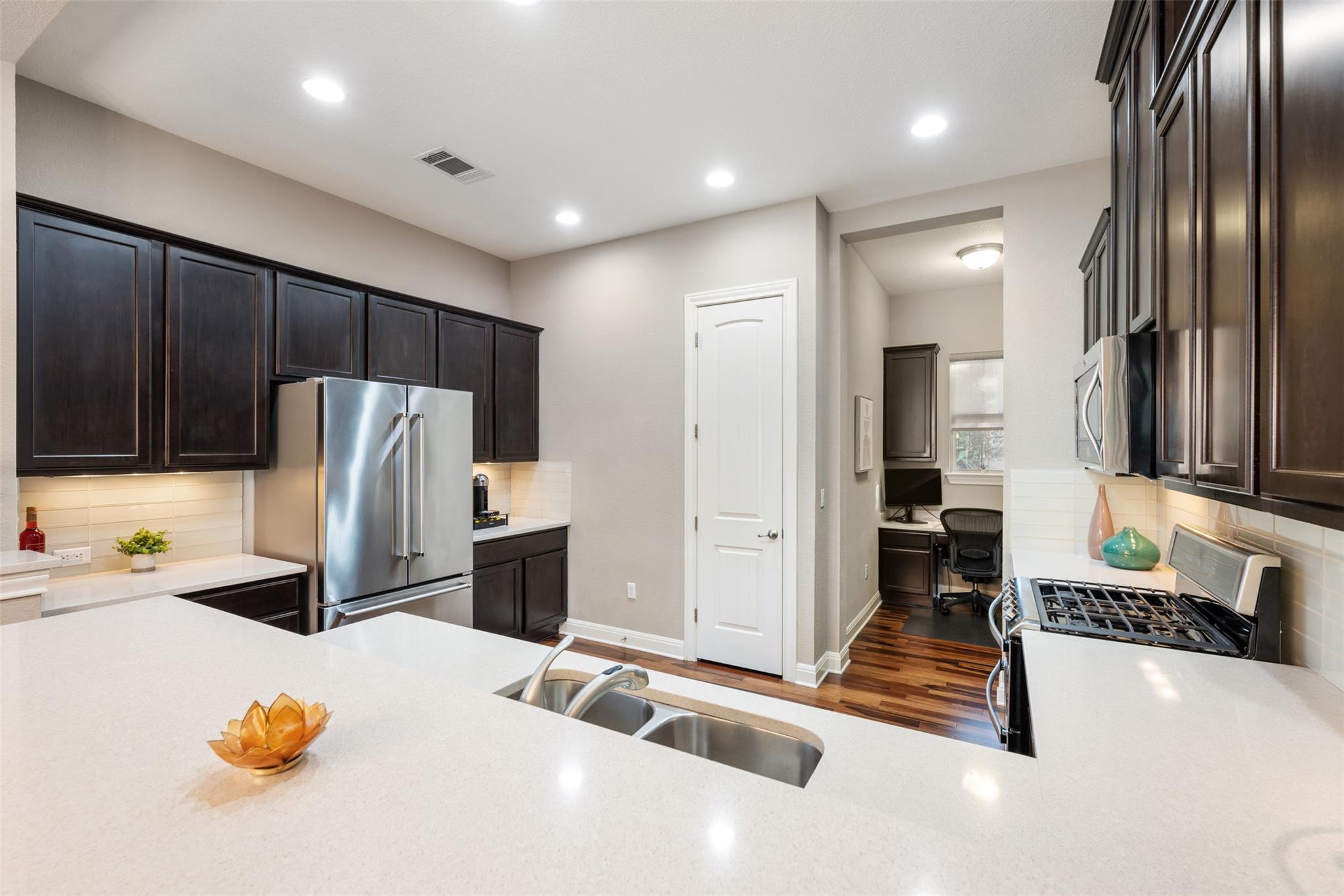 2505 Hopsack Mills Rd, Austin, TX 78748