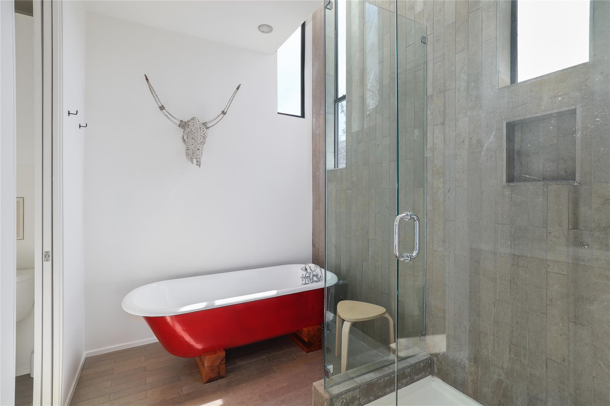 2412 E 9th St, Austin, TX 78702