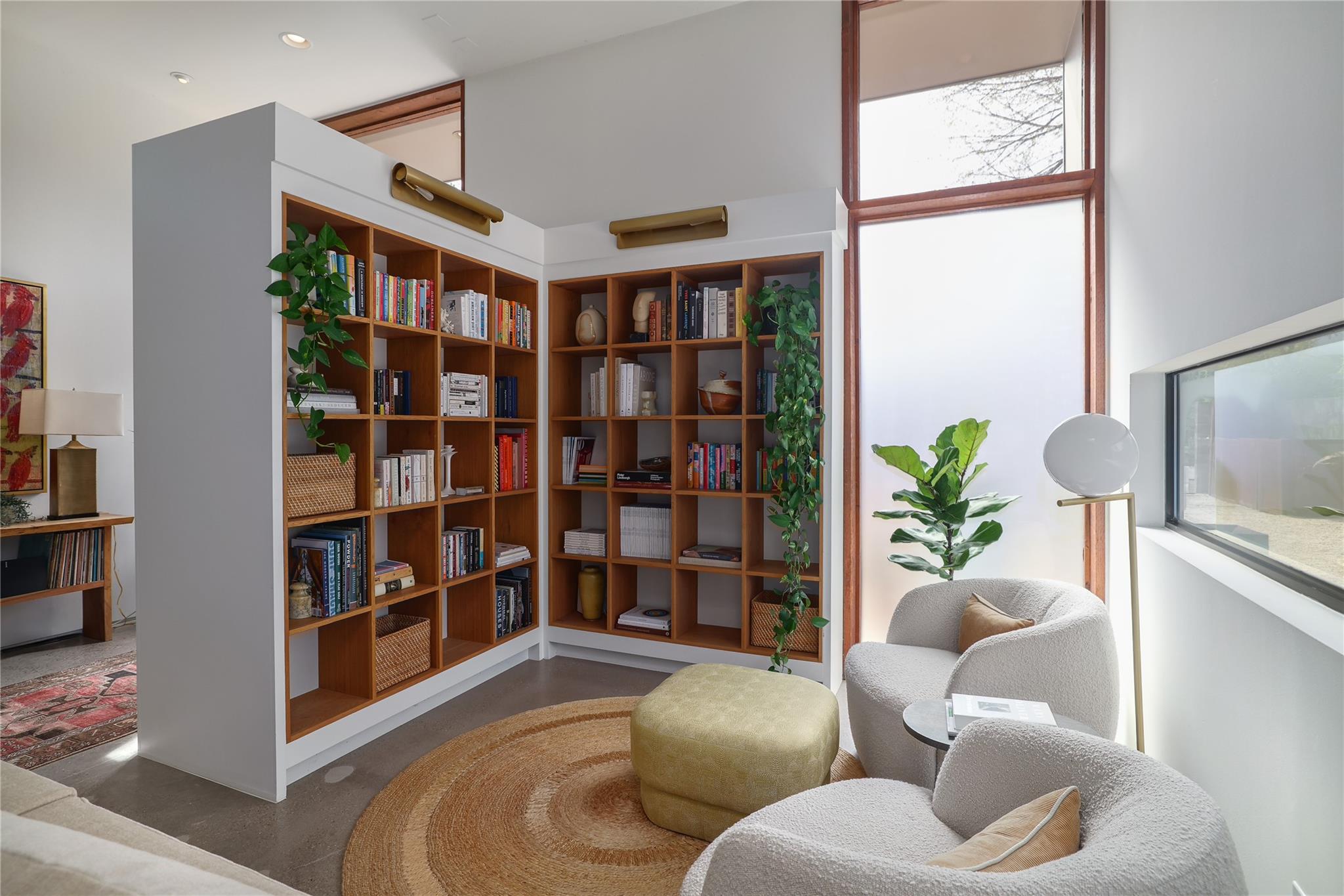 2412 E 9th St, Austin, TX 78702