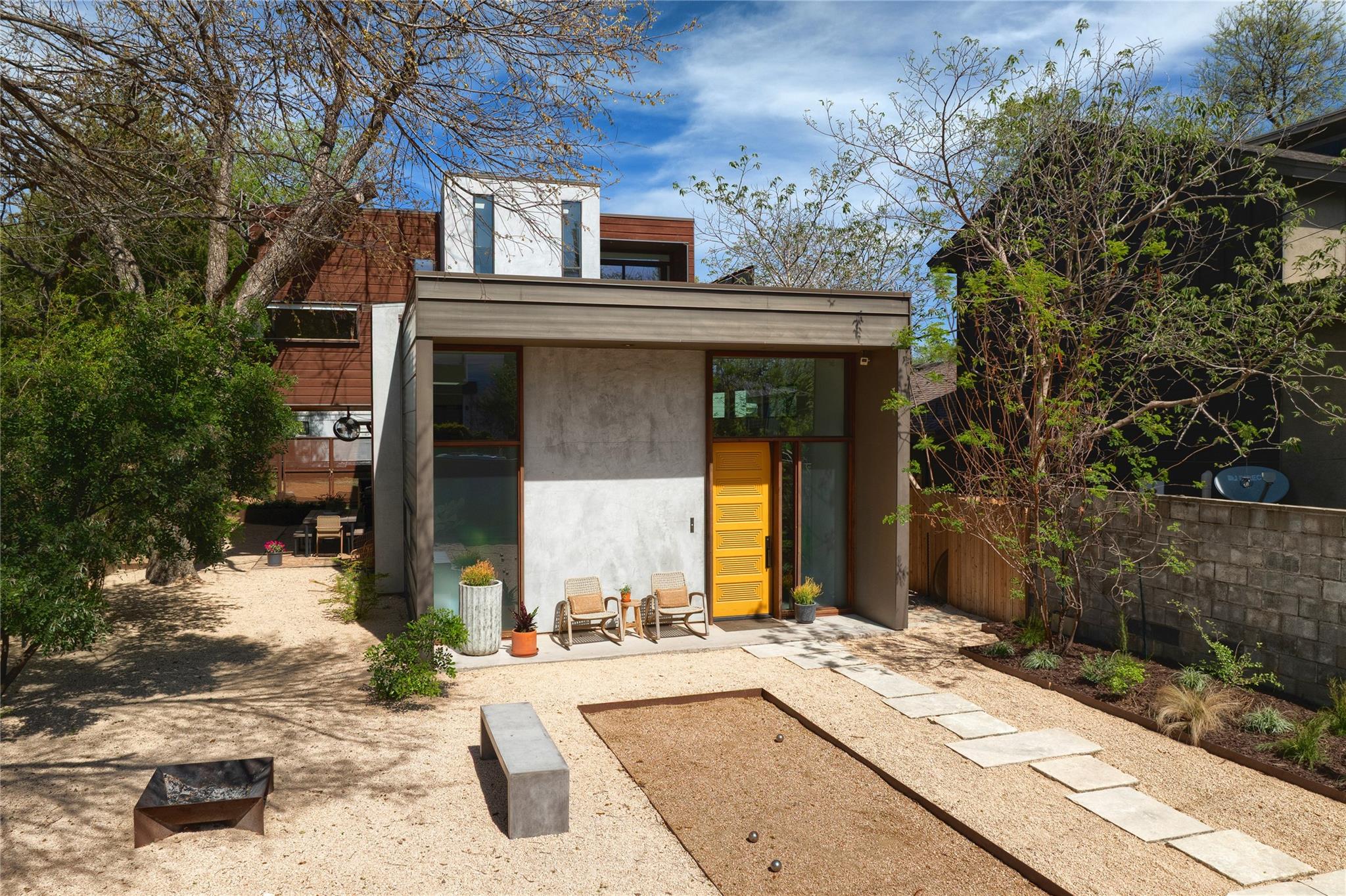 2412 E 9th St, Austin, TX 78702