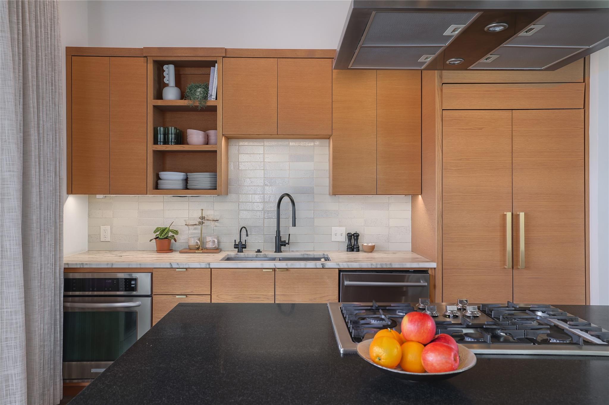 2412 E 9th St, Austin, TX 78702