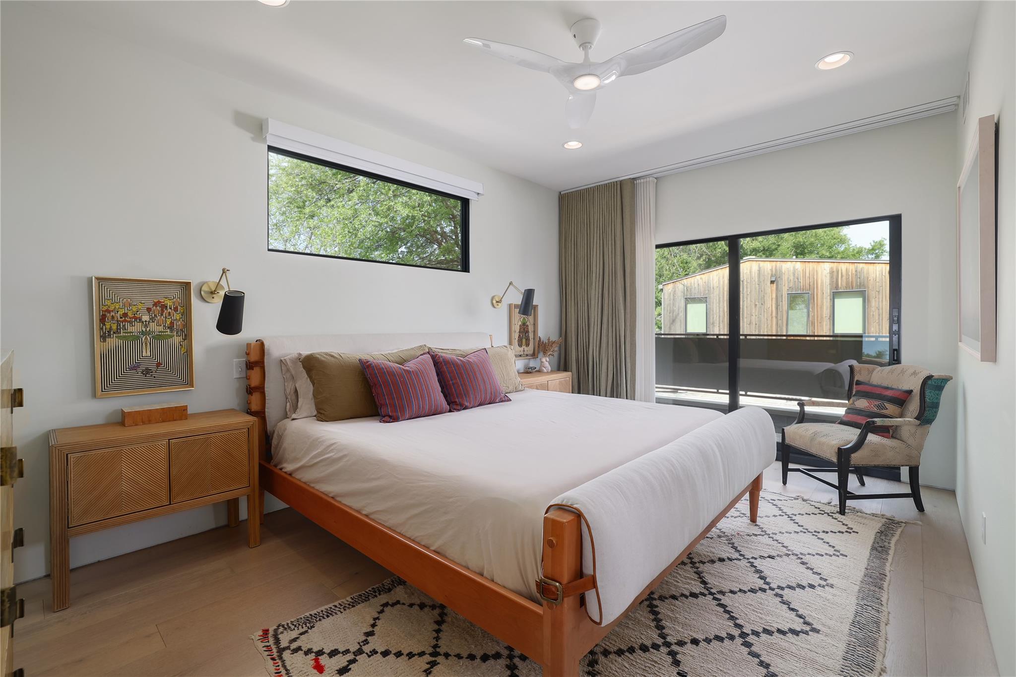 2412 E 9th St, Austin, TX 78702