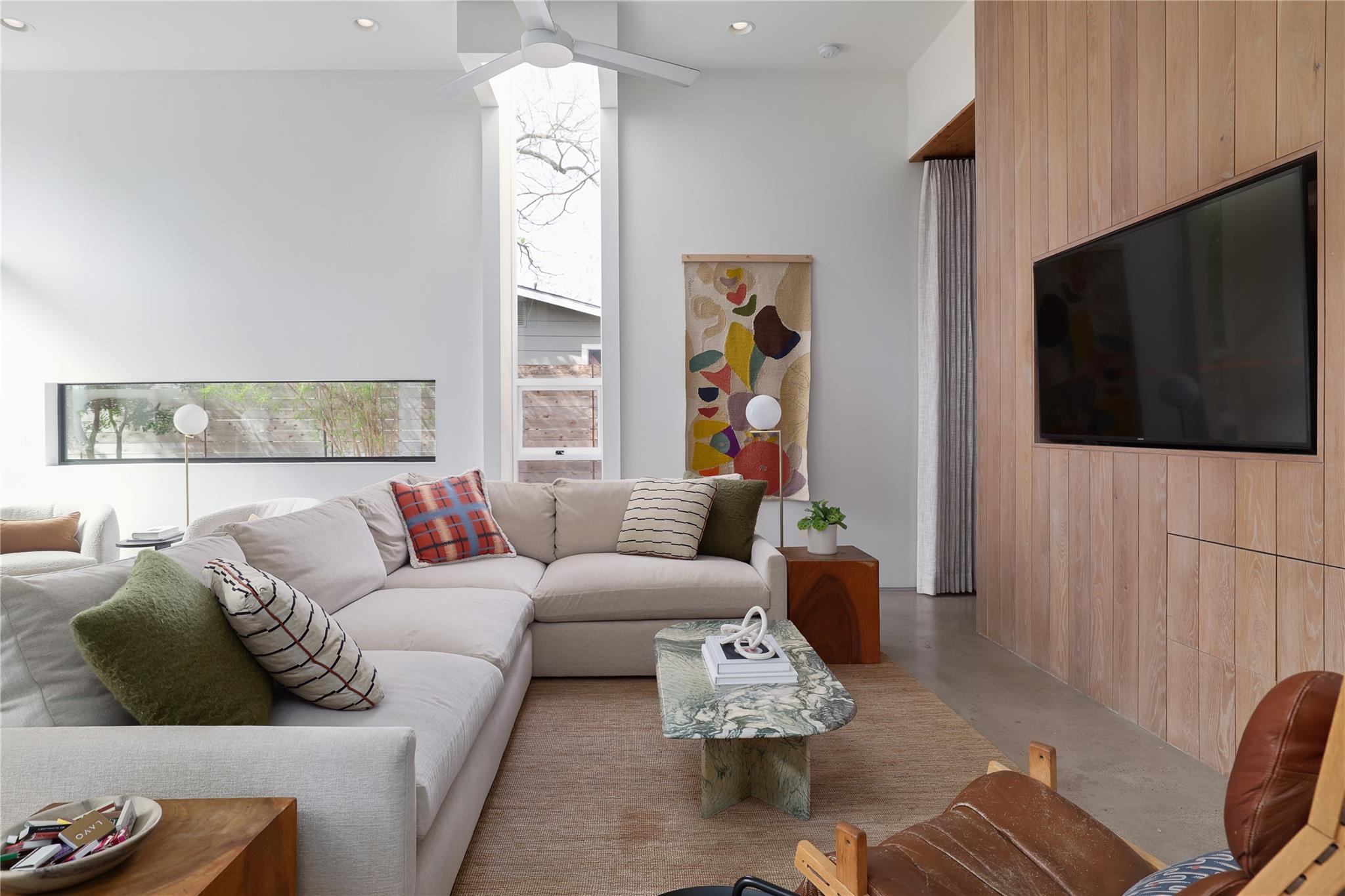 2412 E 9th St, Austin, TX 78702