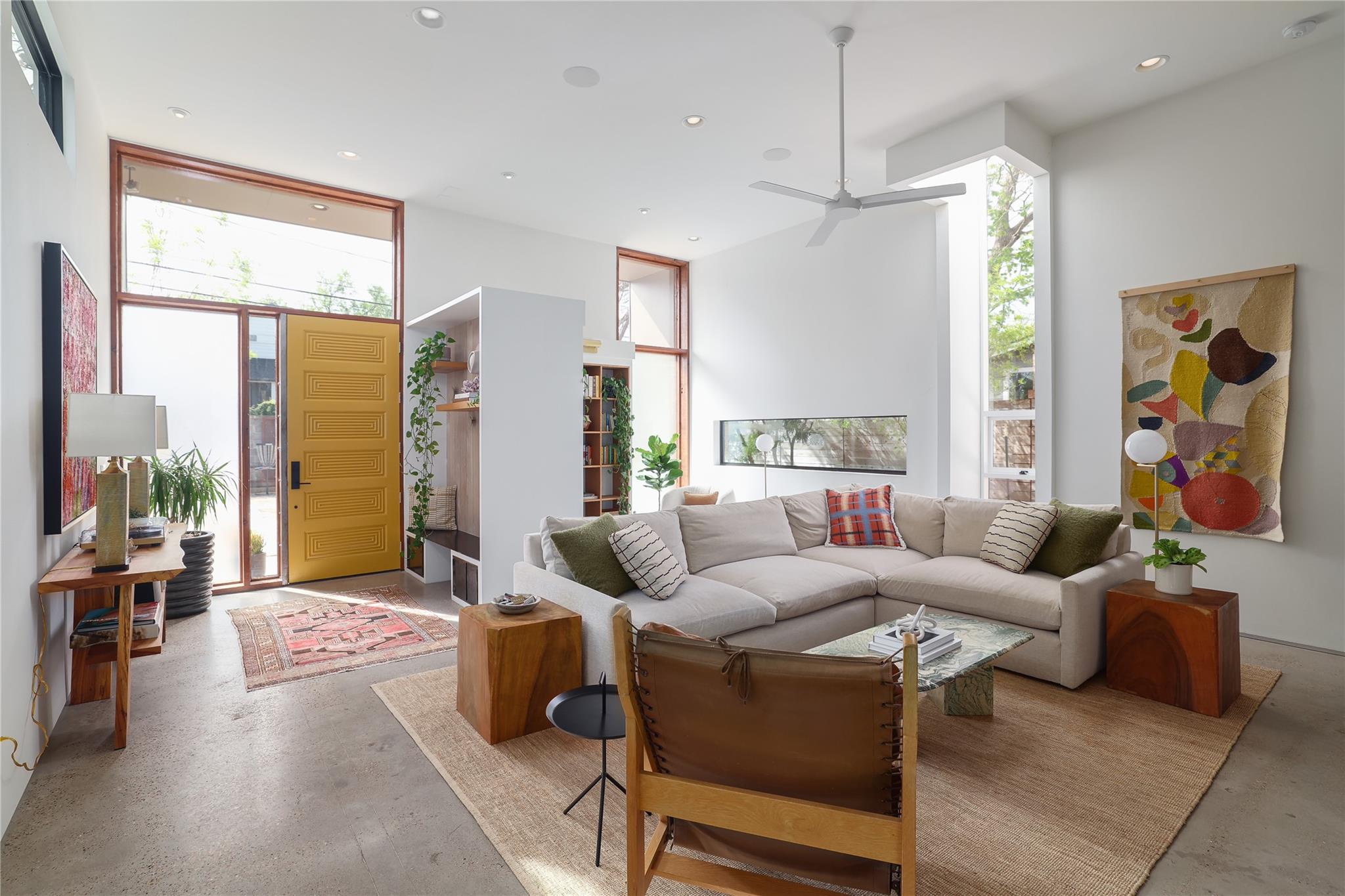 2412 E 9th St, Austin, TX 78702