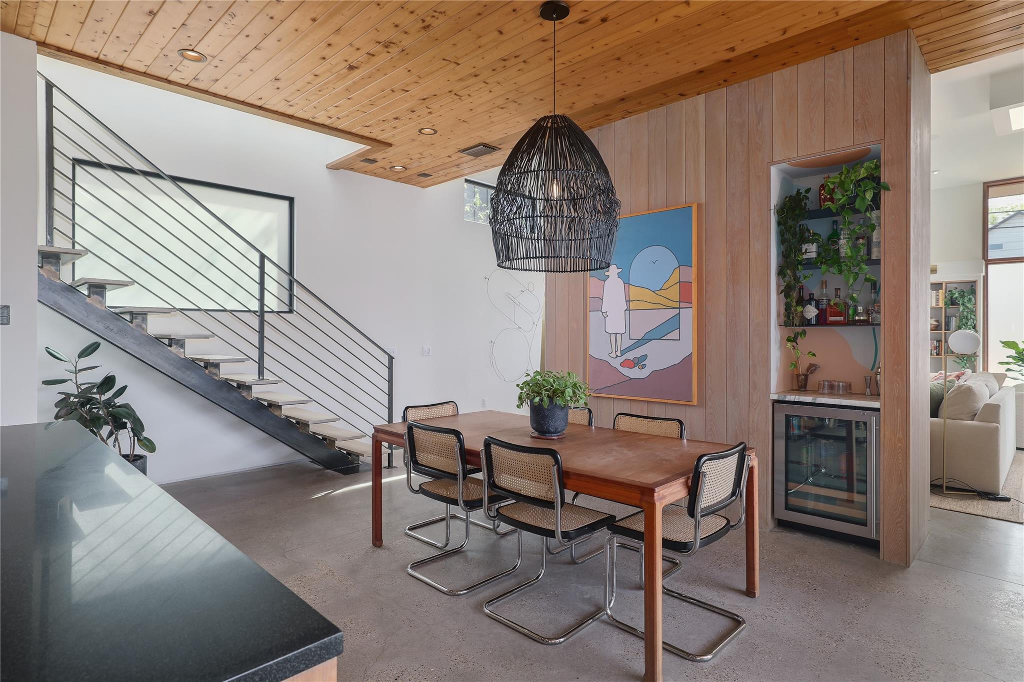 2412 E 9th St, Austin, TX 78702