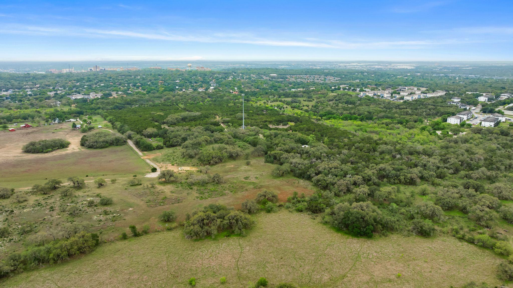 175 Eastwood Ln, San Marcos, TX 78666