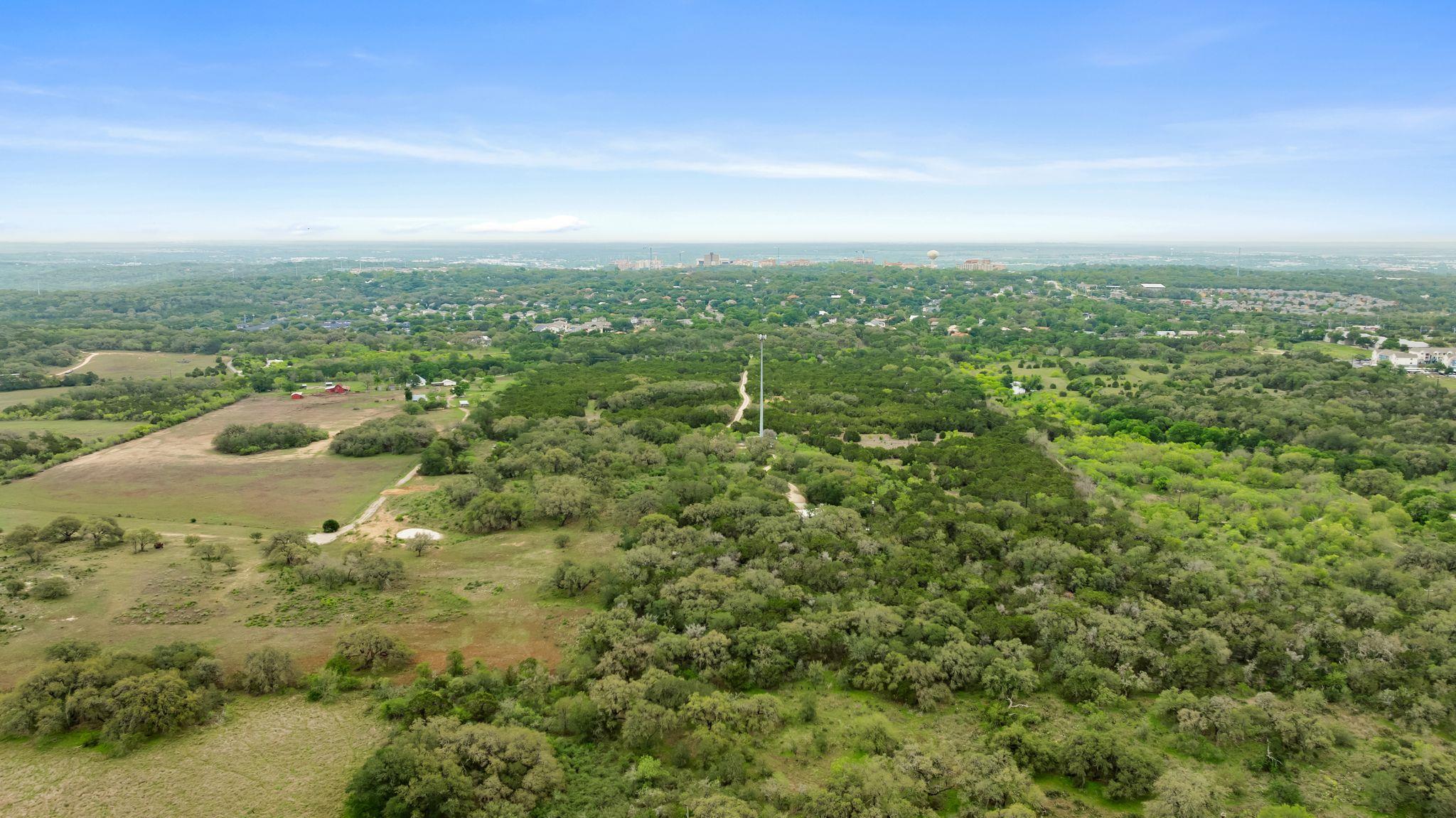 175 Eastwood Ln, San Marcos, TX 78666