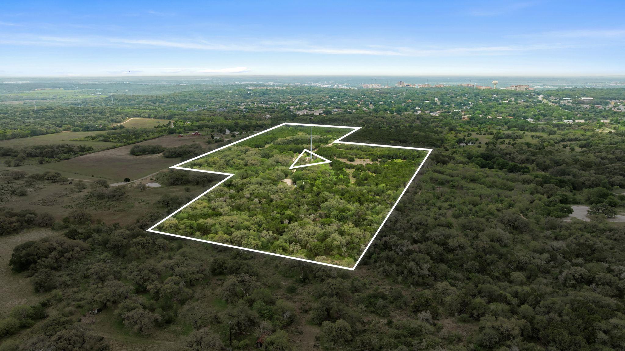 175 Eastwood Ln, San Marcos, TX 78666