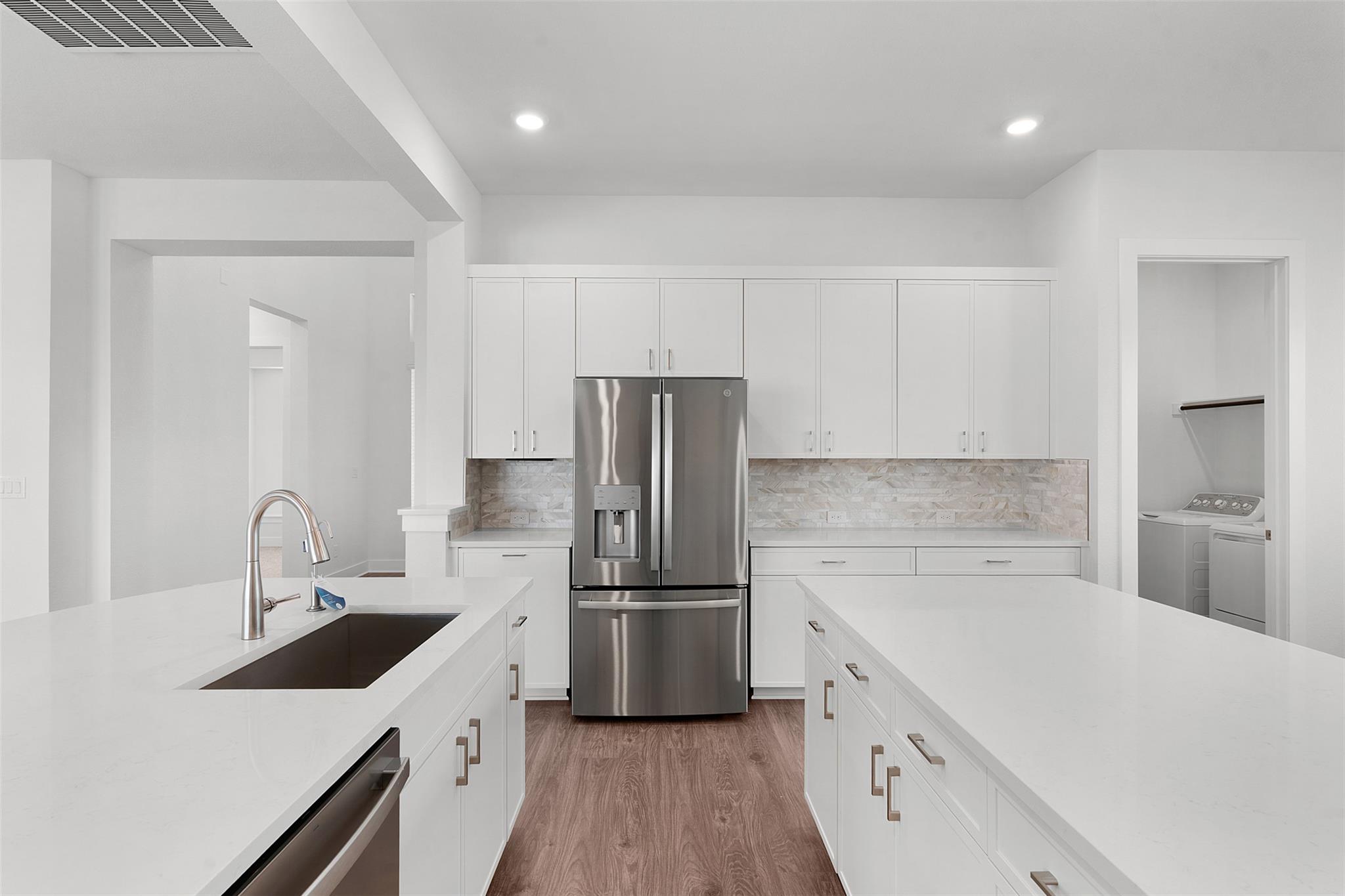 217 Montecido Dr, Liberty Hill, TX 78642