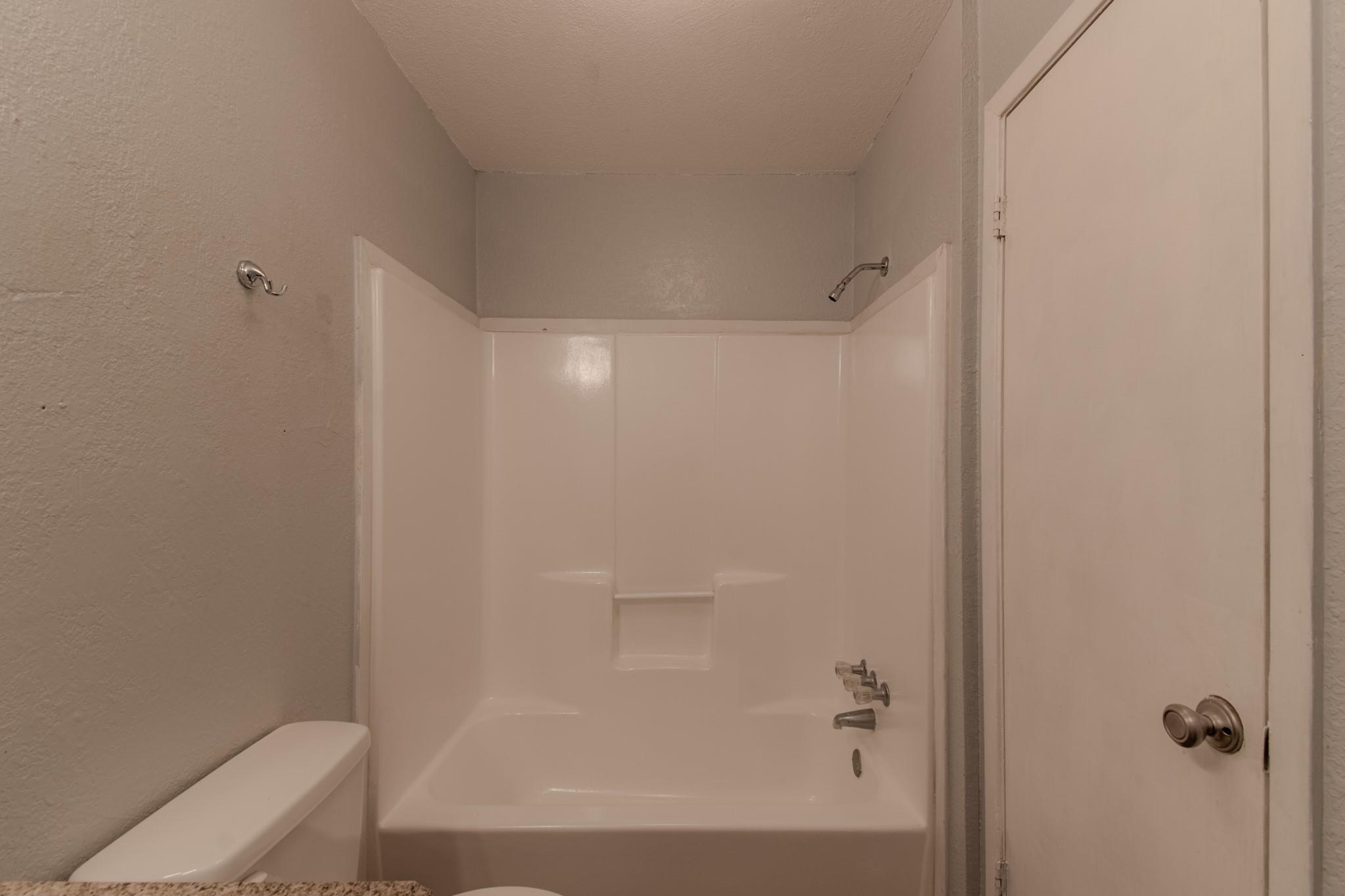 100 Uhland Rd # 3, San Marcos, TX 78666